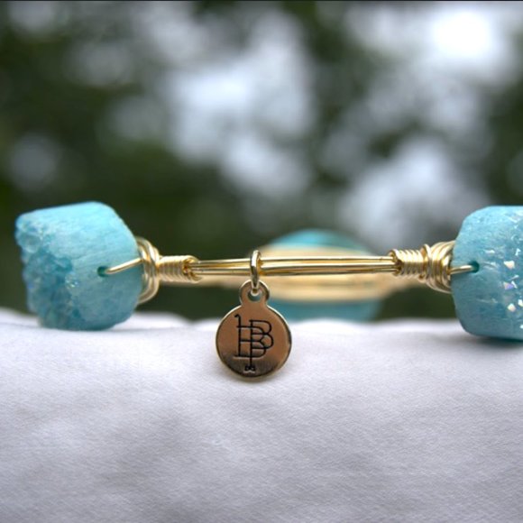 Bourbon & Bowties | Teal Crystal Chunky Bangle - Picture 5 of 7